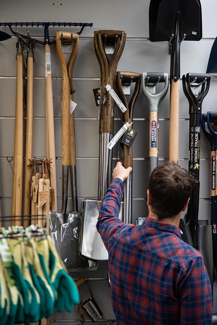 garden centre gifts tools